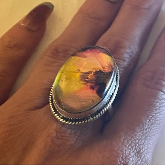 New Artisan Rare Natural Ammolite 925 Sterling Silver Oval Root Chakra Ring - Picture 9 of 13